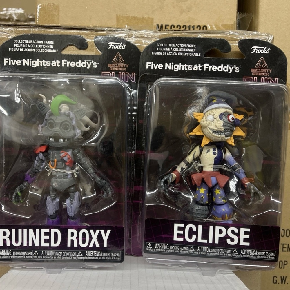 2 Pack FIVE NIGHTS AT FREDDY'S FNAF SECURITY BREACH RUIN; RUINED ROXY & ECLIPSE